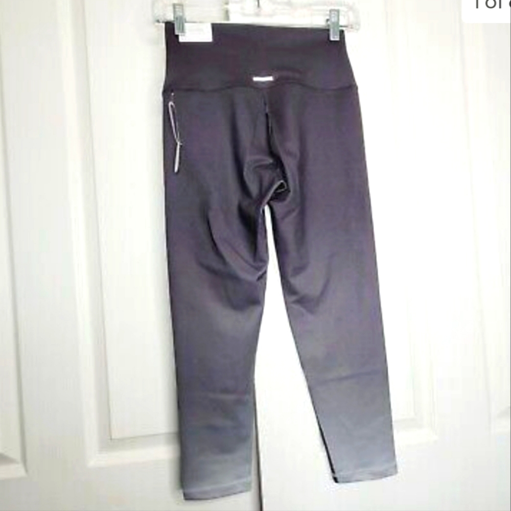 Aerie 3/4 crop mbre black-gray leggings